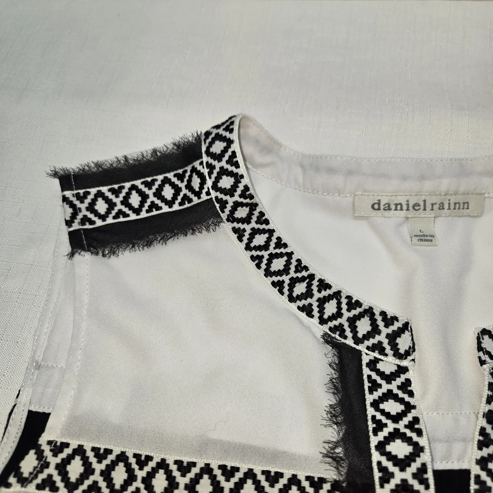 Daniel Rainn Black and White Geometric Trim Blouse